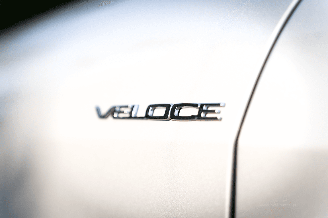 Alfa Romeo Giulia Q4 - zdjęcie 11